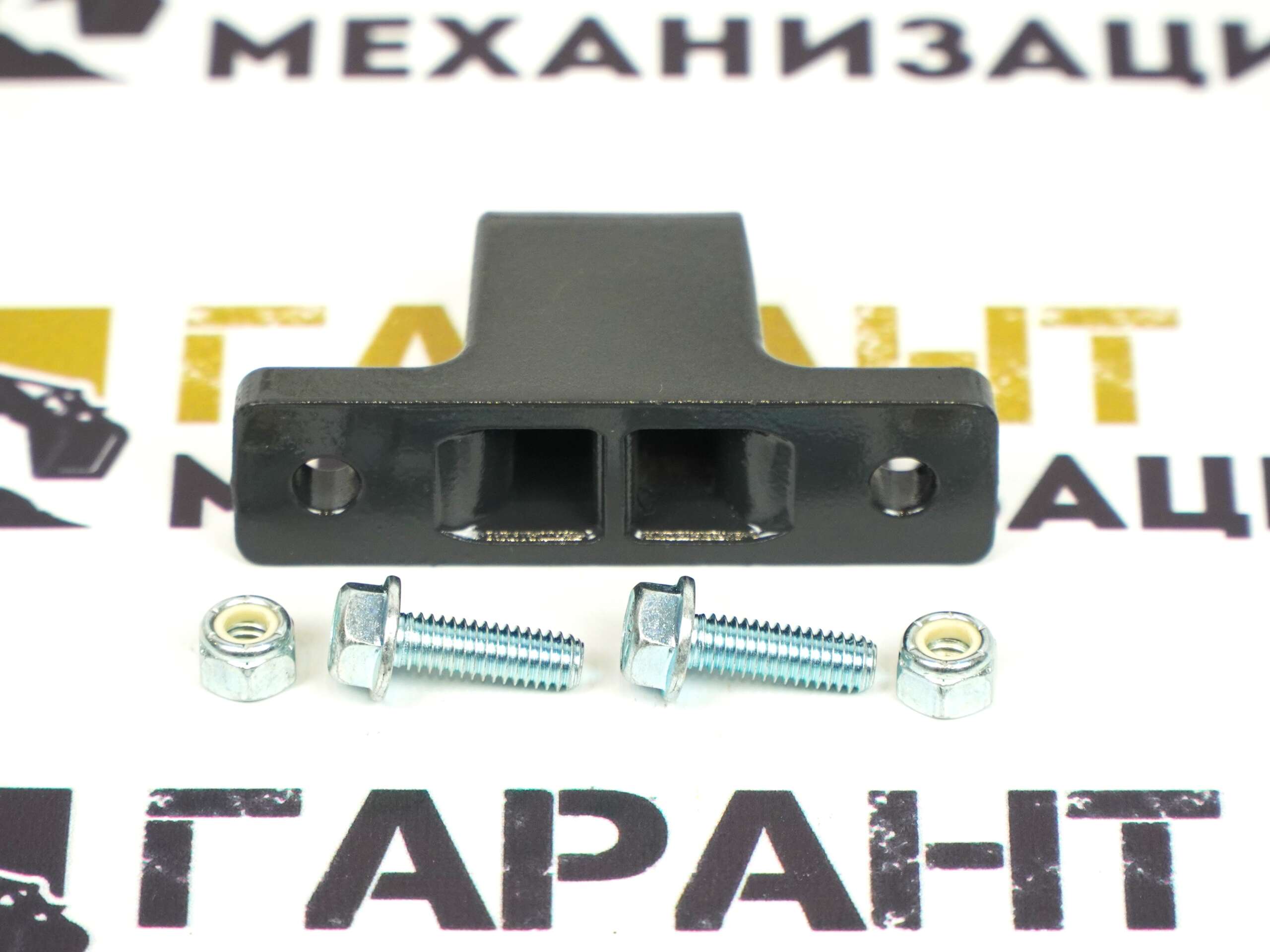 Петля двери мини погрузчика Bobcat — изображение 2